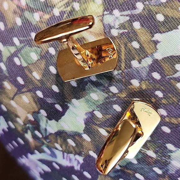 YSL Vintage 💯 Authentic  cufflinks box included - Picture 11 of 11